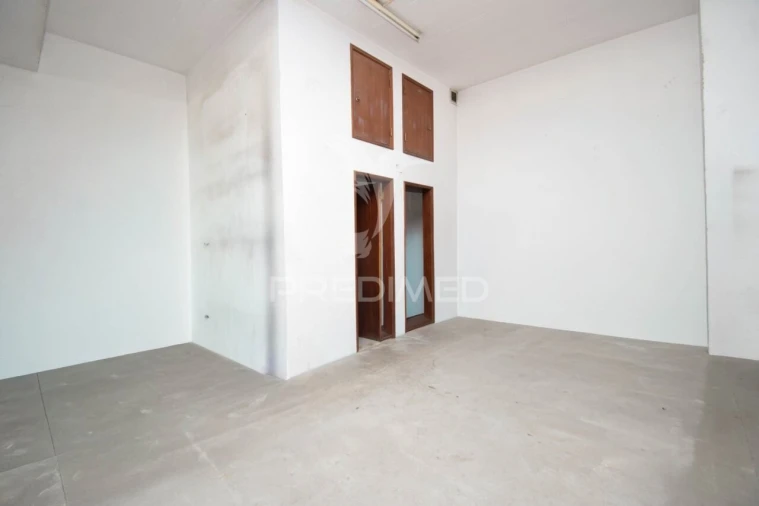 Loja para Venda em Queluz e Belas Foto 2