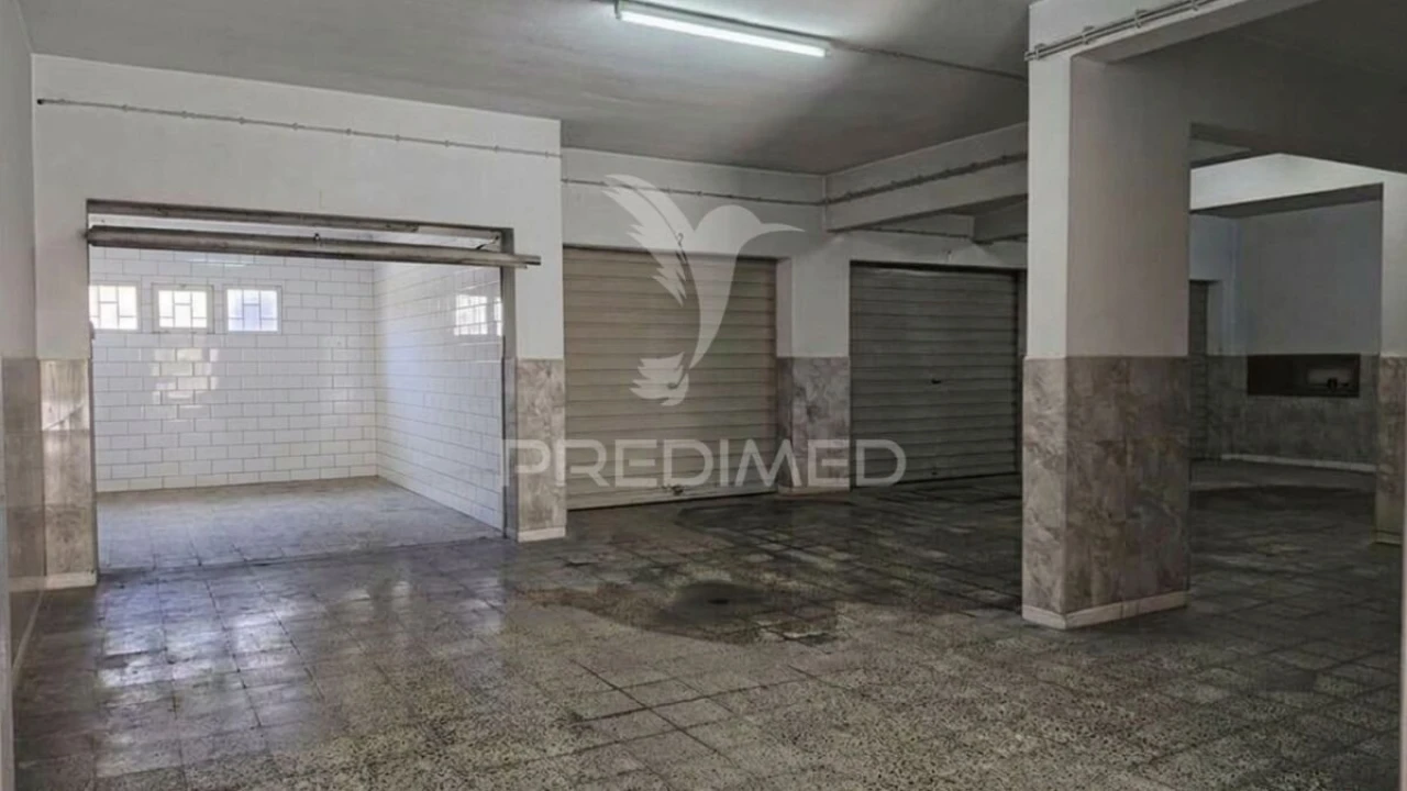 Garagem para Venda em Baixa da Banheira e Vale da Amoreira Foto 5