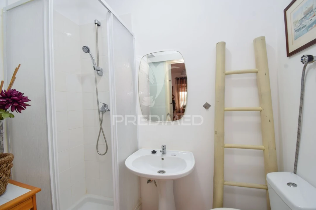 Apartamento T3 para Venda em Carcavelos e Parede Foto 26