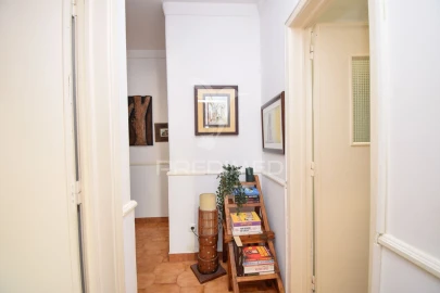 Apartamento T3 para Venda em Carcavelos e Parede