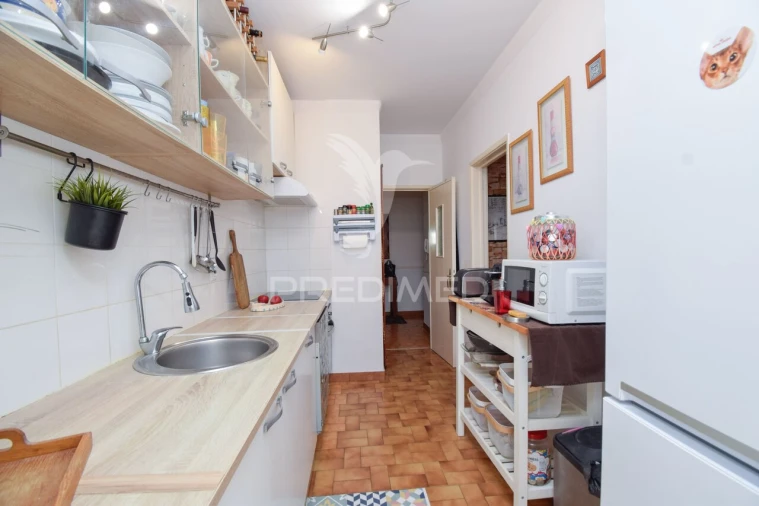Apartamento T3 para Venda em Carcavelos e Parede Foto 29