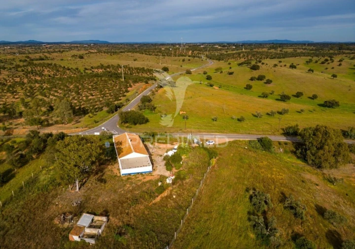 Quinta T4 para Venda em Serpa (Salvador e Santa Maria) Foto 27