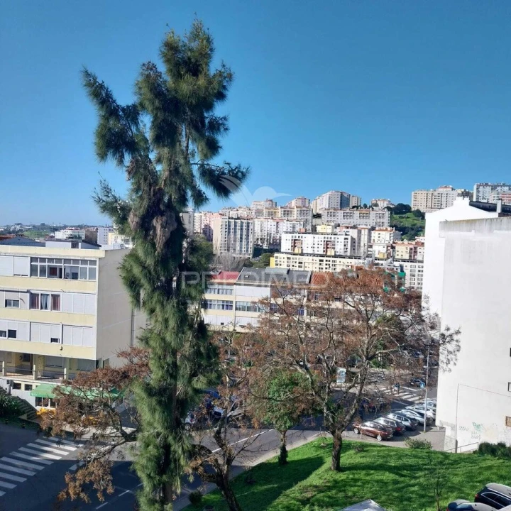 Apartamento T2 para Venda em Queluz e Belas Foto 11