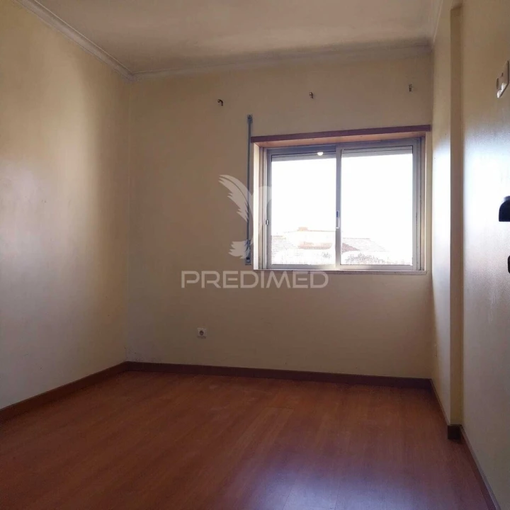 Apartamento T2 para Venda em Queluz e Belas Foto 16