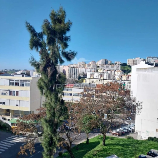 Apartamento T2 para Venda em Queluz e Belas Foto 11