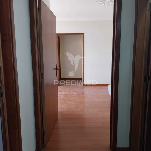 Apartamento T2 para Venda em Queluz e Belas Foto 6