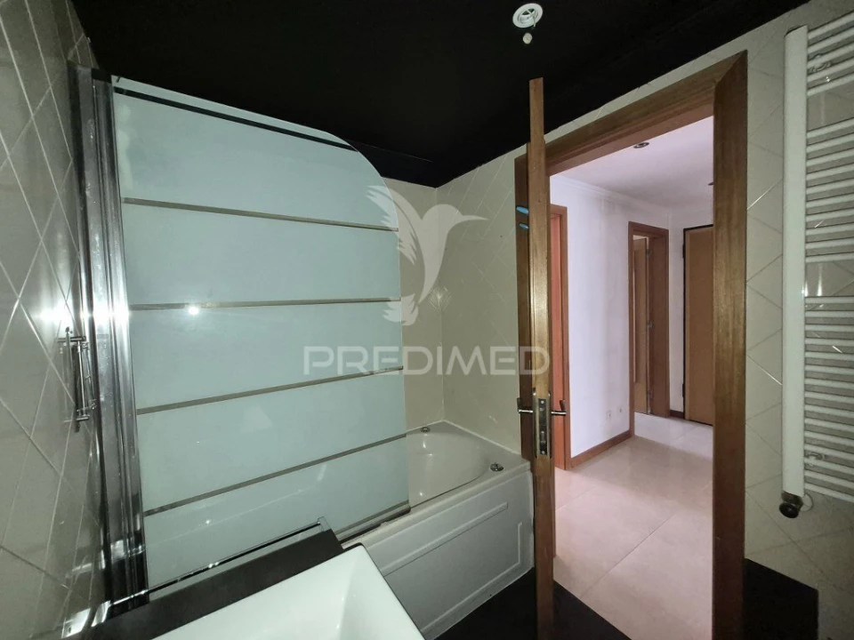 Apartamento T2 para Venda em Laranjeiro e Feijó Foto 16