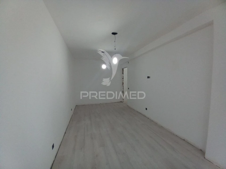 Apartamento T4 para Venda em Laranjeiro e Feijó Foto 33