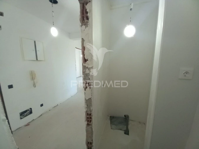 Apartamento T4 para Venda em Laranjeiro e Feijó Foto 24