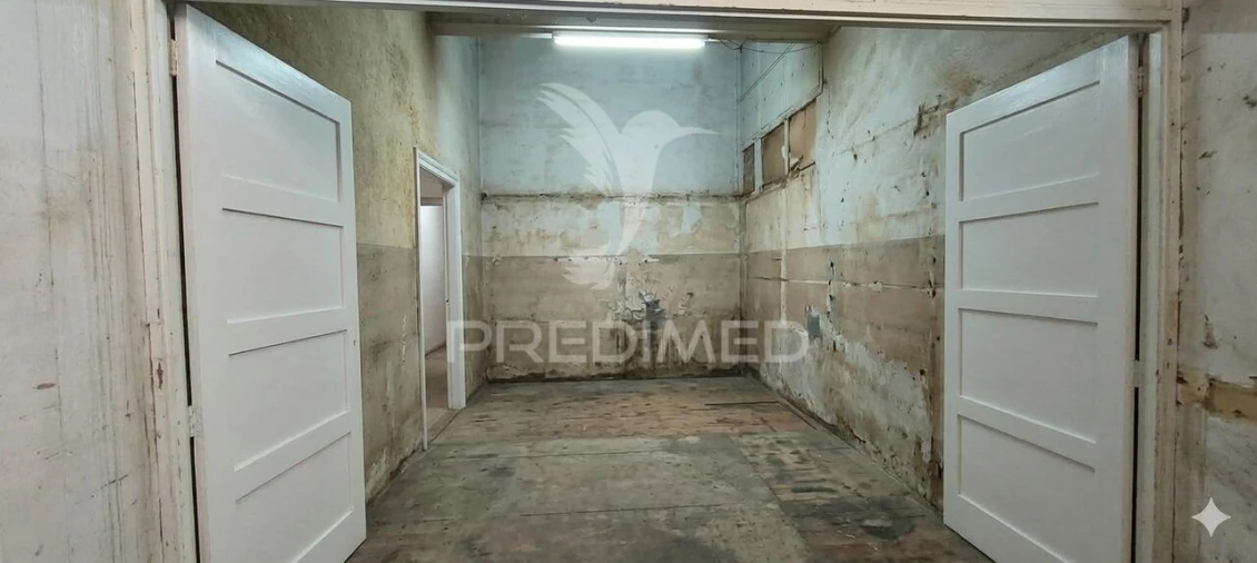 Garagem para Venda em Santa Marinha e São Pedro da Afurada Foto 6