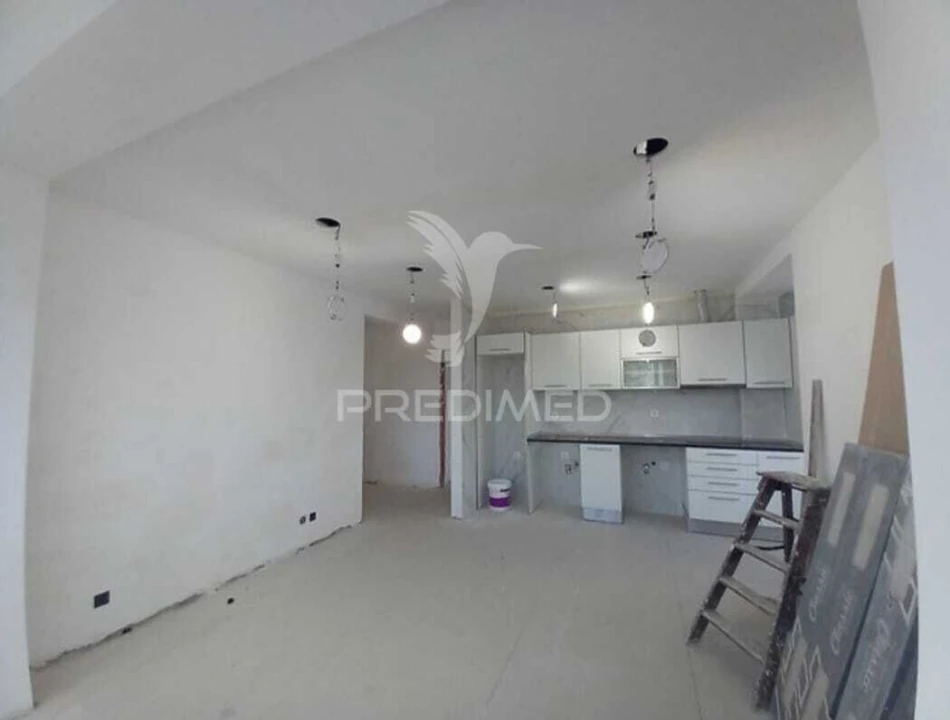Apartamento T4 para Venda em Laranjeiro e Feijó Foto 4