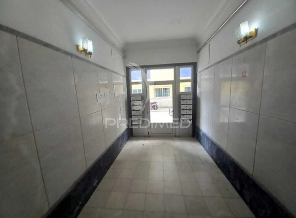 Apartamento T4 para Venda em Laranjeiro e Feijó Foto 15