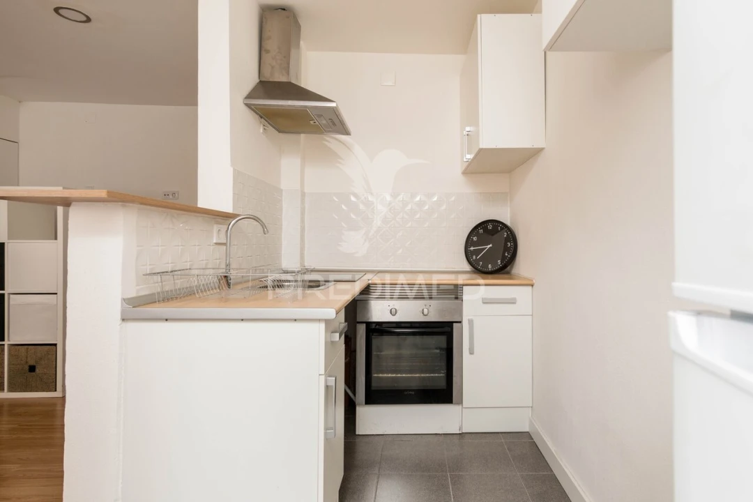 Apartamento T1 para Venda em Almada, Cova da Piedade, Pragal e Cacilhas Foto 1