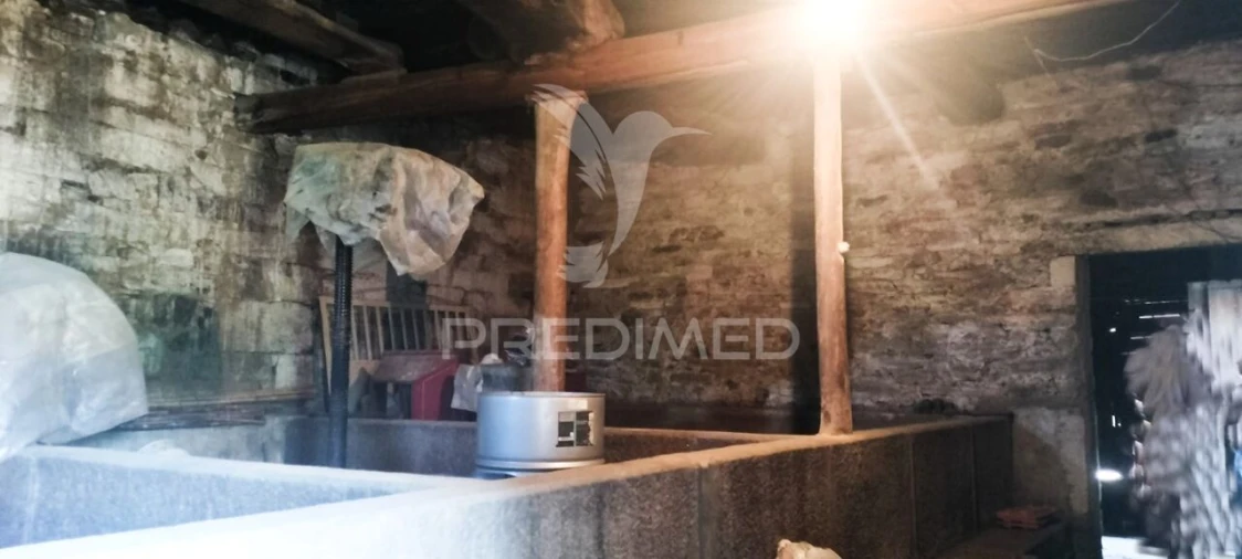 Moradia T9 para Venda em Poiares e Canelas Foto 36