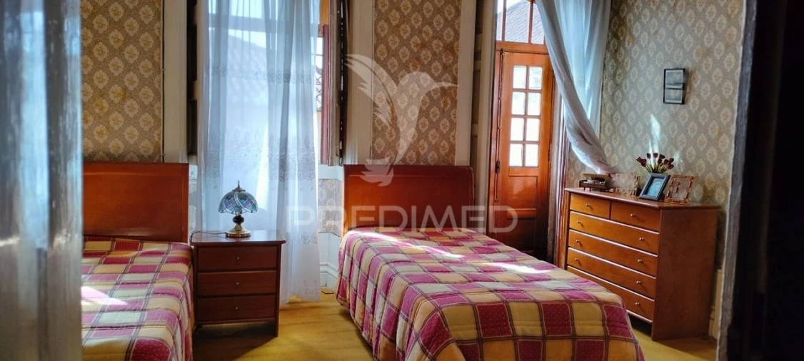 Moradia T9 para Venda em Poiares e Canelas Foto 27