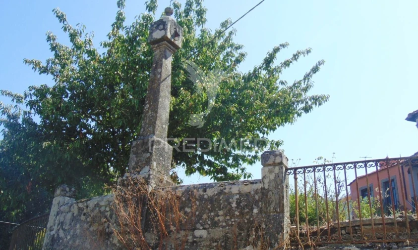 Moradia T9 para Venda em Poiares e Canelas Foto 38