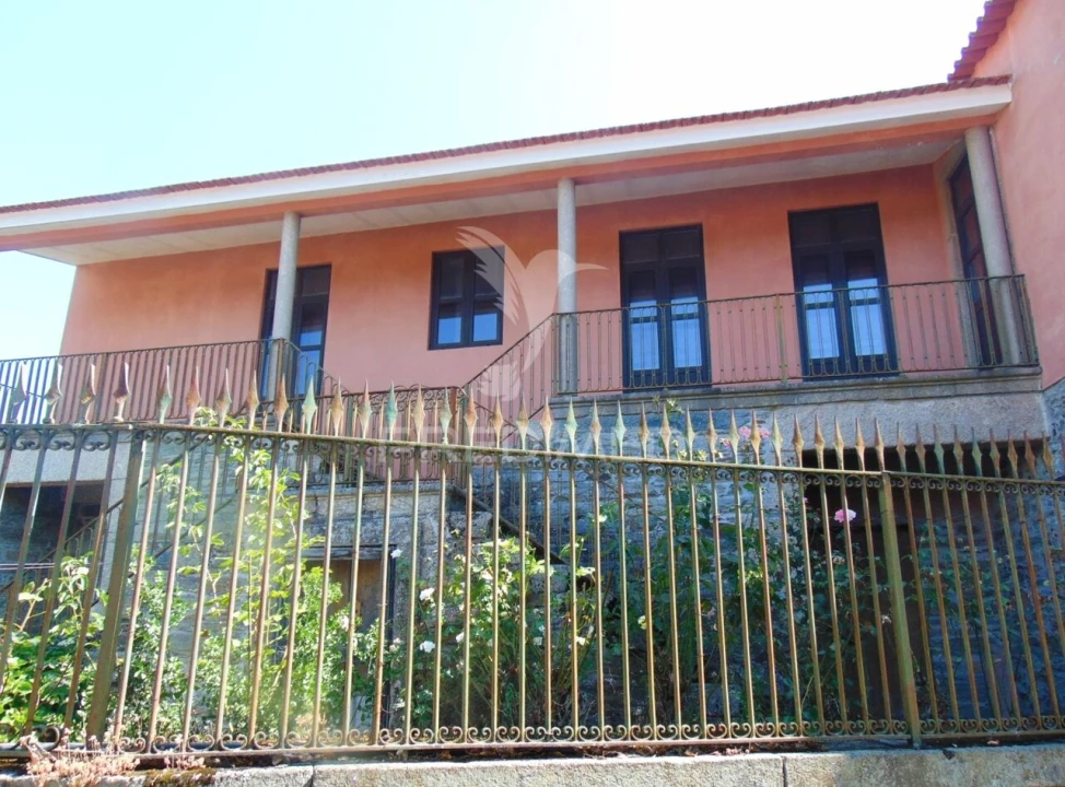 Moradia T9 para Venda em Poiares e Canelas Foto 4