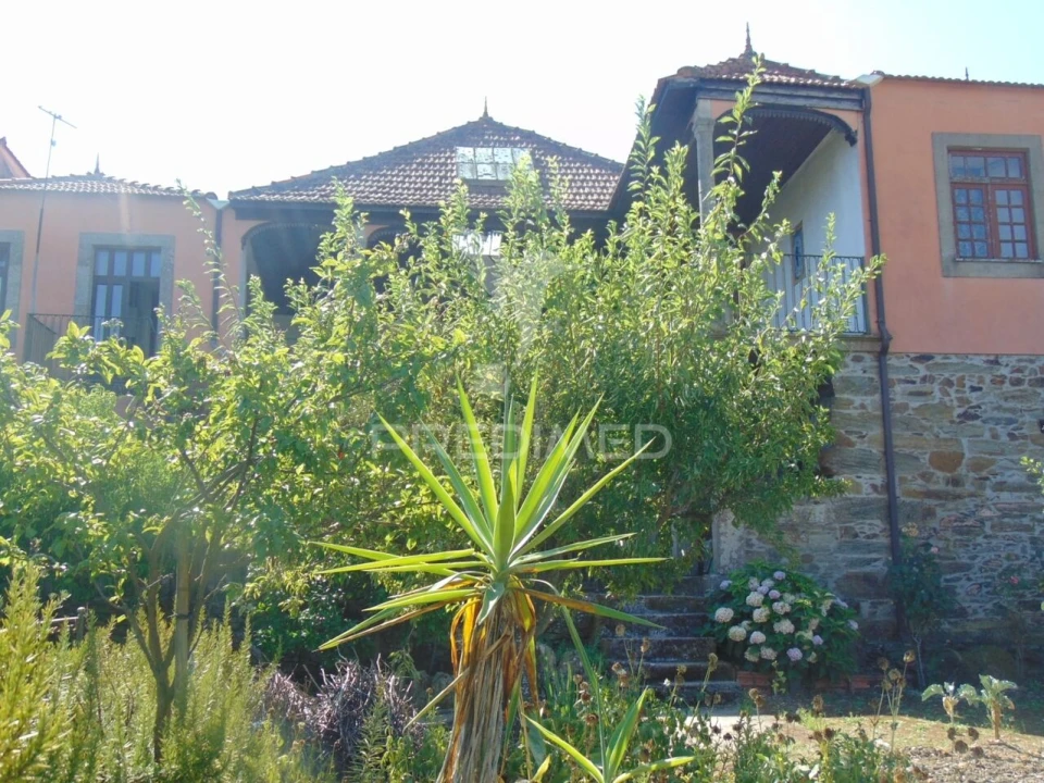 Moradia T9 para Venda em Poiares e Canelas Foto 7