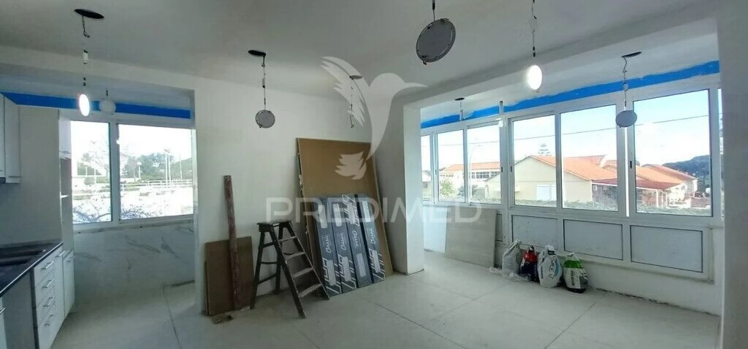 Apartamento T4 para Venda em Laranjeiro e Feijó Foto 7