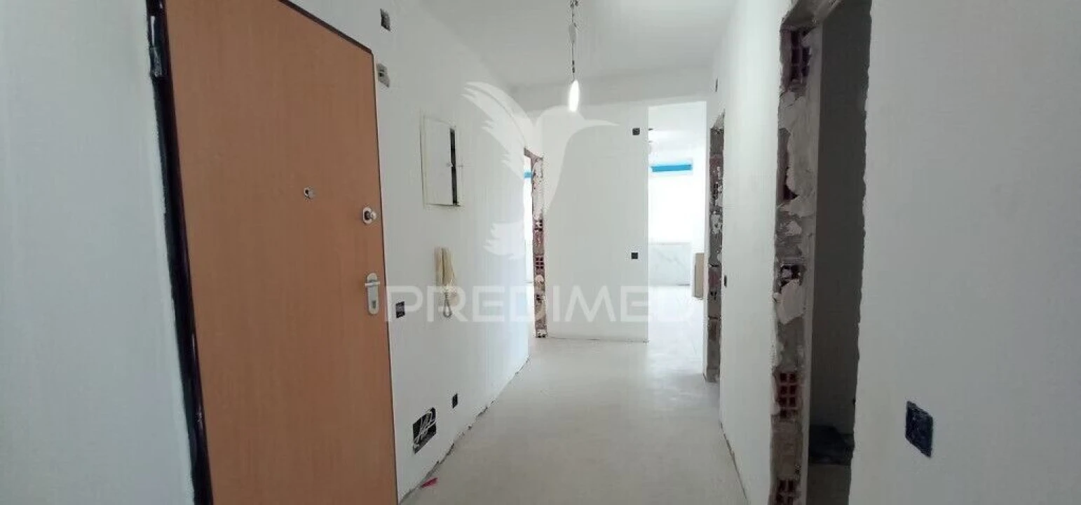 Apartamento T4 para Venda em Laranjeiro e Feijó Foto 2