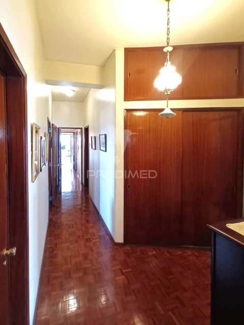Apartamento T4 para Venda em Faro (Sé e São Pedro)