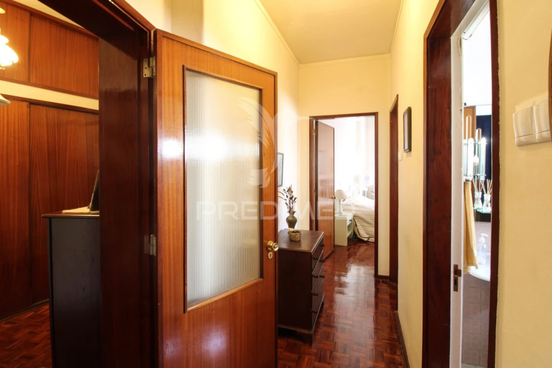 Apartamento T4 para Venda em Faro (Sé e São Pedro) Foto 12