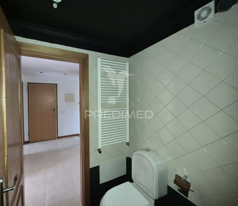 Apartamento T2 para Venda em Laranjeiro e Feijó Foto 33