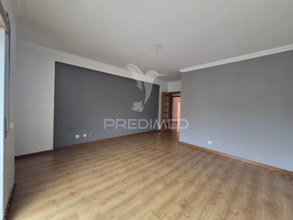 Apartamento T2 para Venda em Laranjeiro e Feijó Foto 17