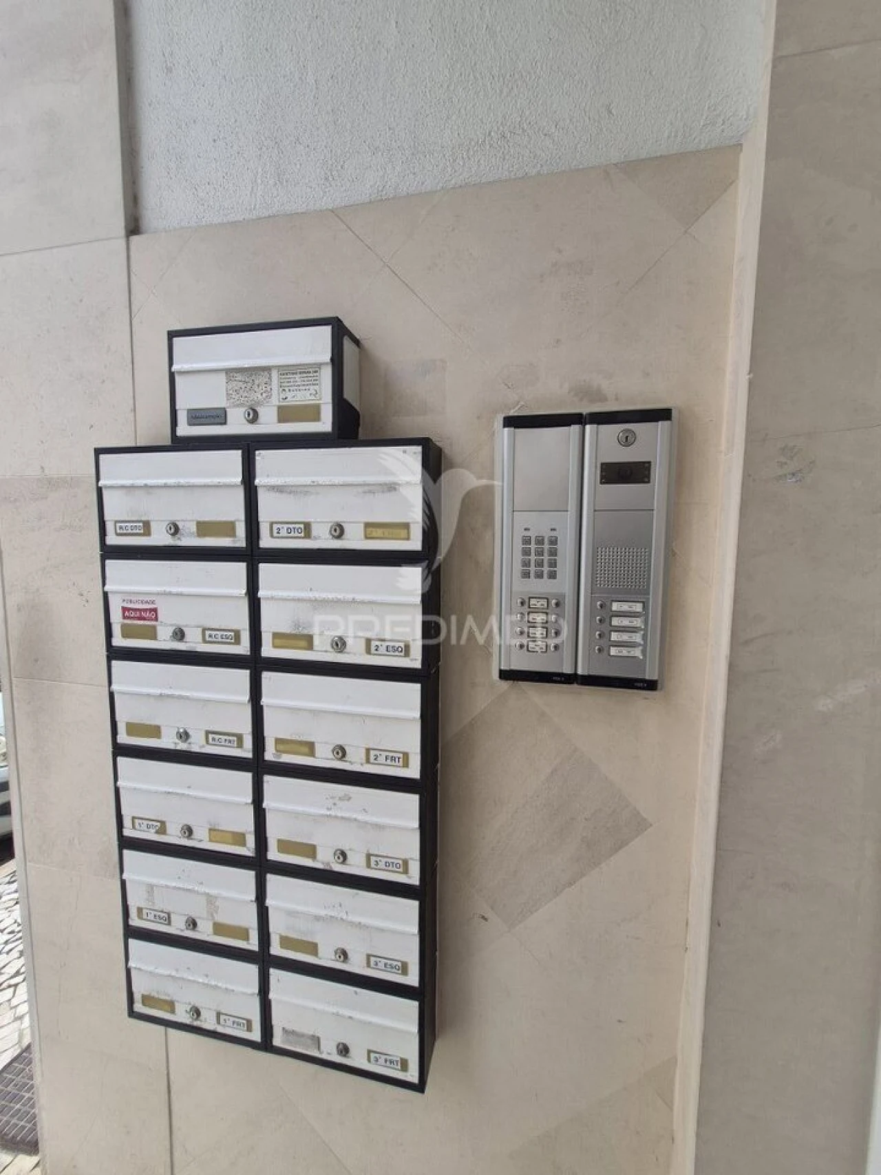 Apartamento T2 para Venda em Laranjeiro e Feijó Foto 2