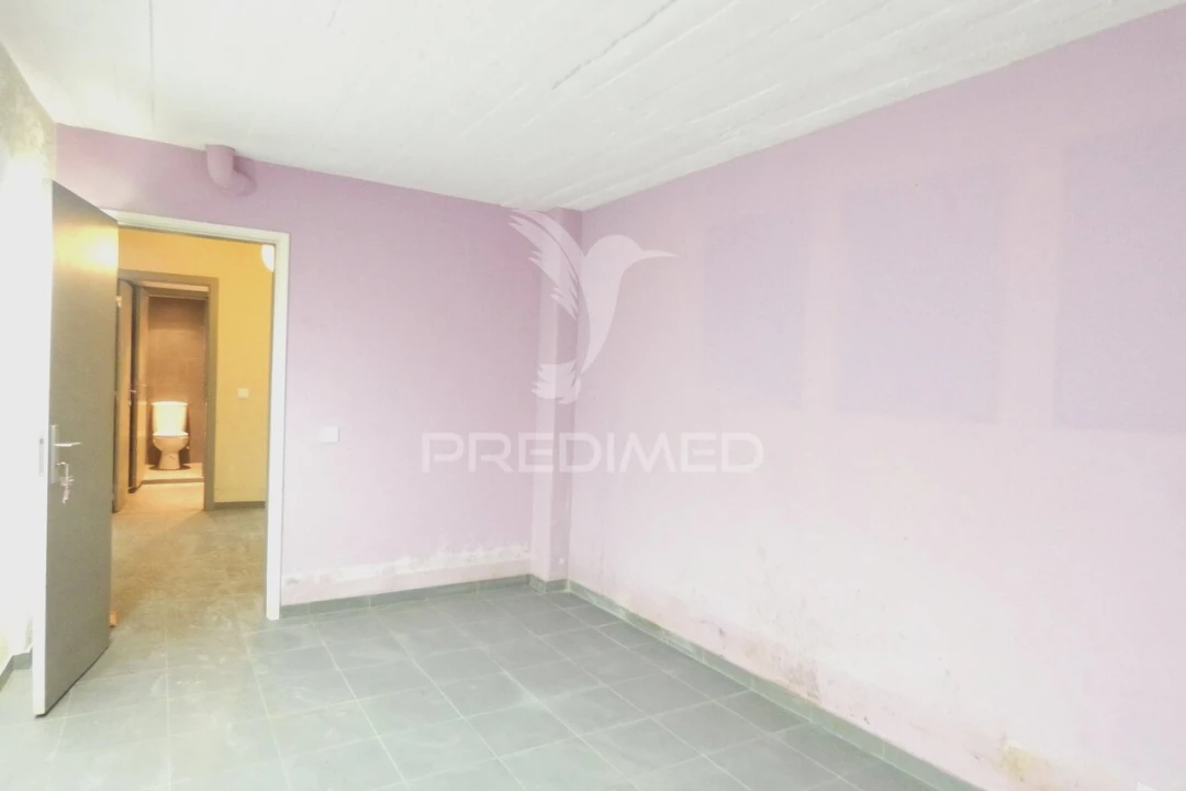 Garagem para Venda em Queluz e Belas Foto 6