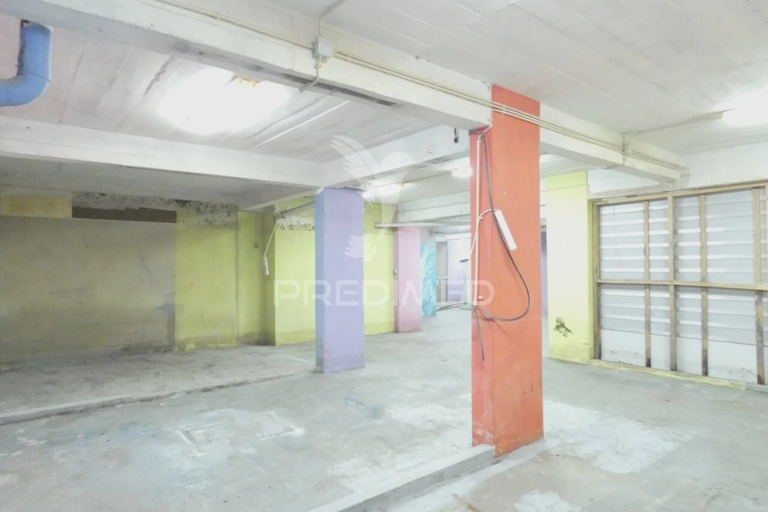 Garagem para Venda em Queluz e Belas Foto 16