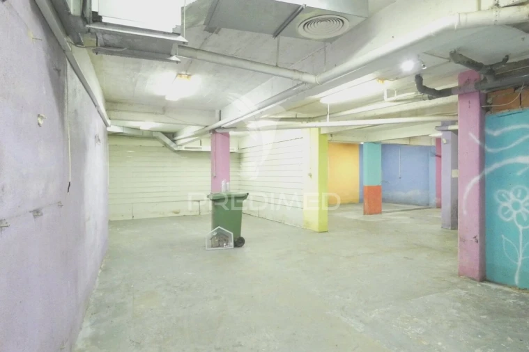 Garagem para Venda em Queluz e Belas Foto 14