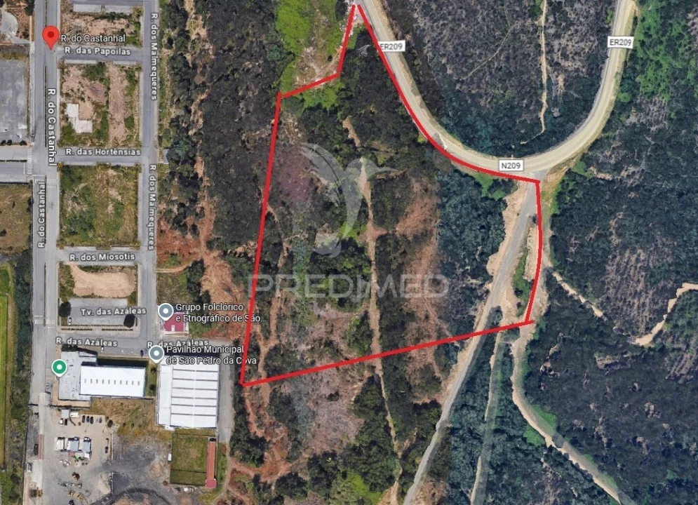 Terreno para Venda em Fânzeres e São Pedro da Cova Foto 1