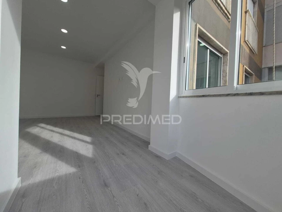 Apartamento T2 para Venda em Almada, Cova da Piedade, Pragal e Cacilhas Foto 5