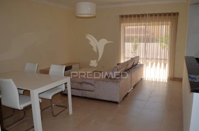 Moradia T3 para Venda em Algoz e Tunes