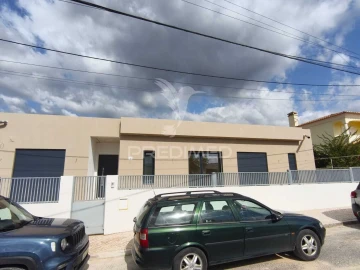 Moradia T4 para Venda em Azeitão (São Lourenço e São Simão)