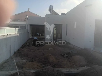 Moradia T4 para Venda em Azeitão (São Lourenço e São Simão)