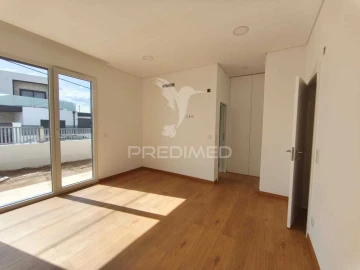 Moradia T4 para Venda em Azeitão (São Lourenço e São Simão)