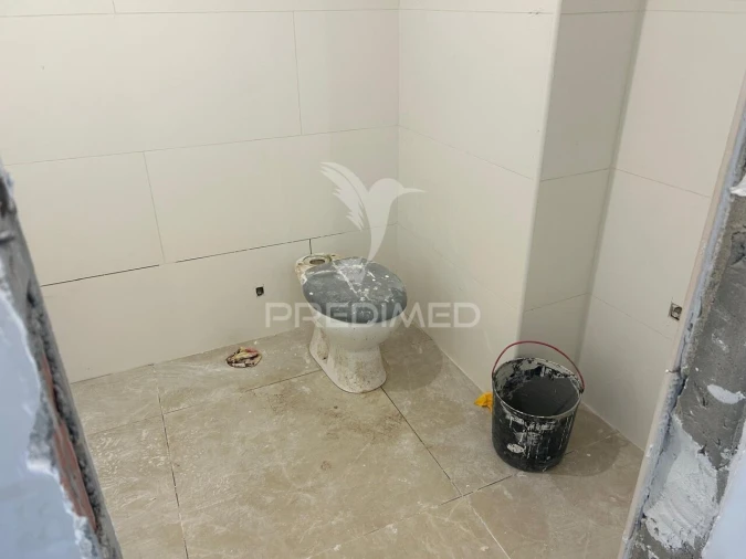 Apartamento T2 para Venda em Carregado e Cadafais Foto 13