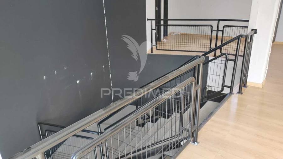 Loja para Venda em Almada, Cova da Piedade, Pragal e Cacilhas Foto 7