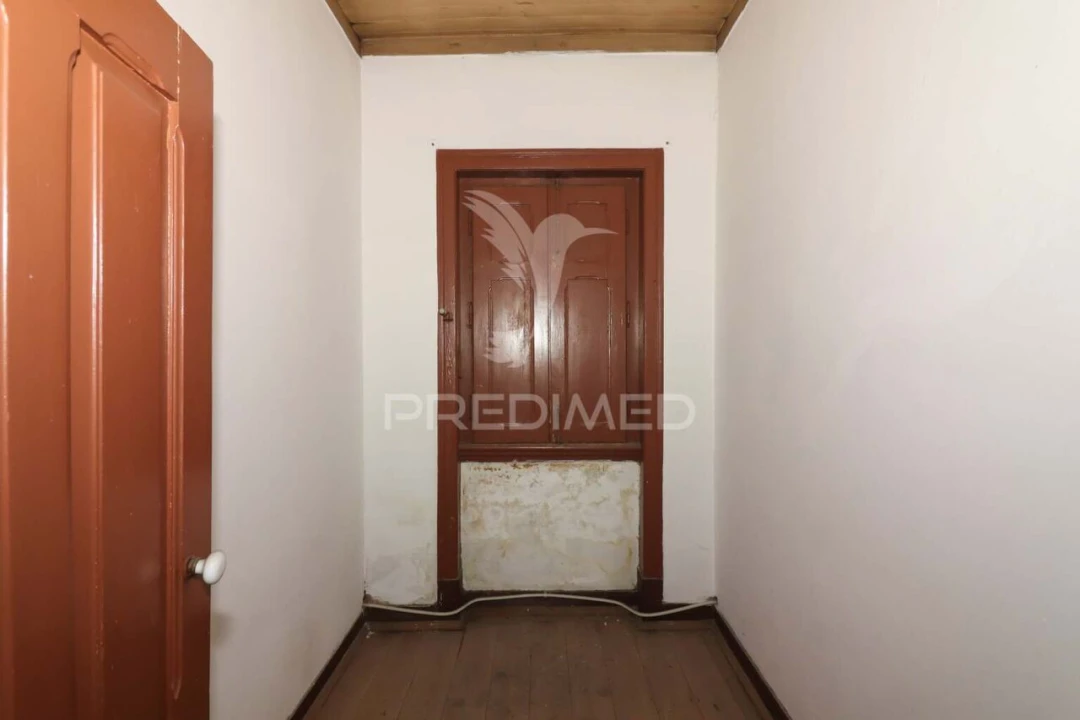 Prédio para Venda em Alenquer (Santo Estêvão e Triana) Foto 8