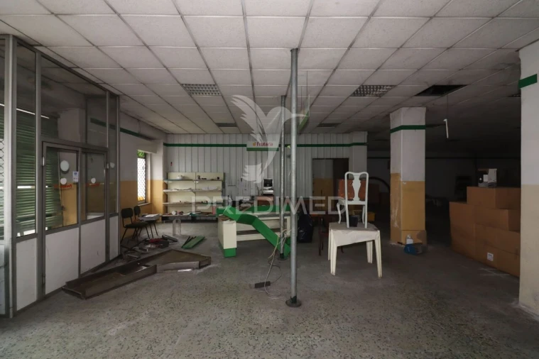 Prédio para Venda em Alenquer (Santo Estêvão e Triana) Foto 18