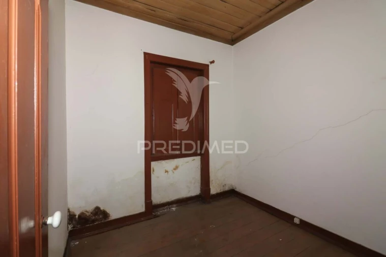 Prédio para Venda em Alenquer (Santo Estêvão e Triana) Foto 4