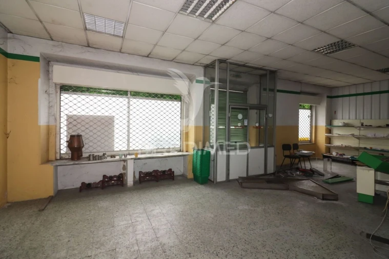 Prédio para Venda em Alenquer (Santo Estêvão e Triana) Foto 17