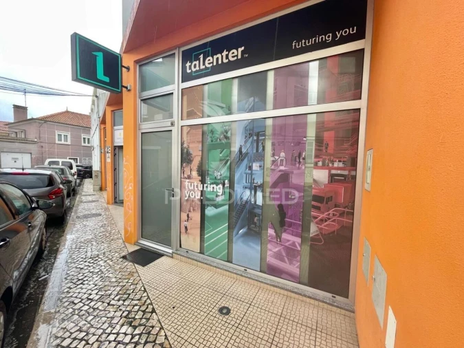 Loja para Venda em Carregado e Cadafais Foto 20