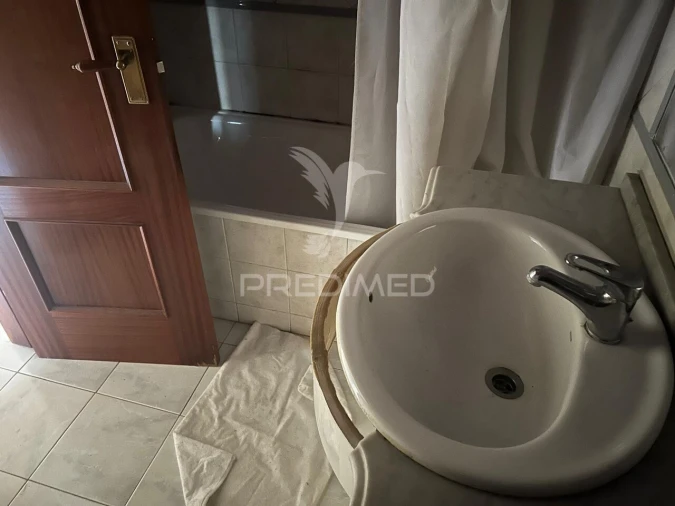 Apartamento T3 para Venda em Carregado e Cadafais Foto 13