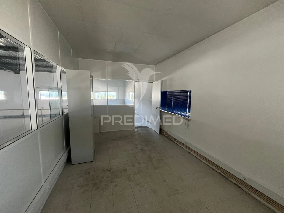 Armazém para Arrendamento em Abrigada e Cabanas de Torres Foto 13