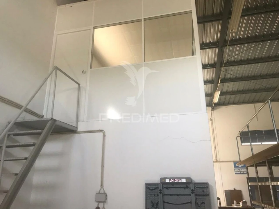 Armazém para Arrendamento em Abrigada e Cabanas de Torres Foto 9