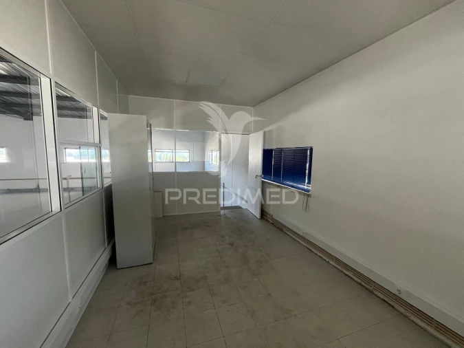 Armazém para Arrendamento em Abrigada e Cabanas de Torres Foto 13