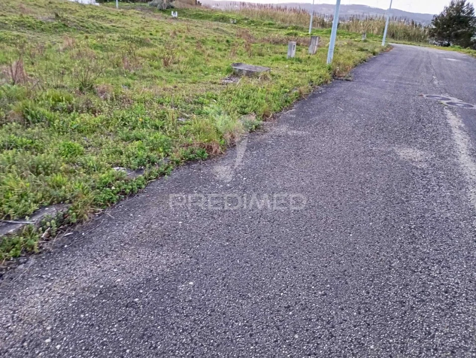 Terreno para Venda em Aldeia Galega da Merceana e Aldeia Gavinha Foto 3